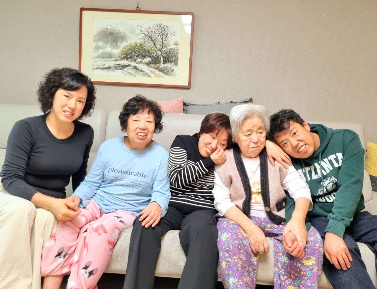 사본 -2_ce0Ud018svcrwpf5v71lmgm_wr1c4b.jpg