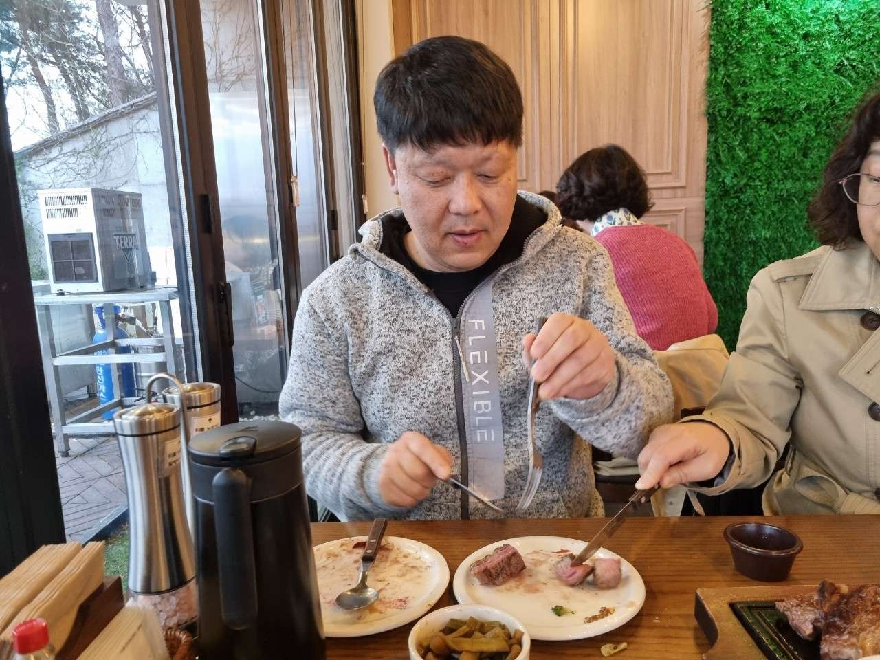 사본 -d_bd8Ud018svc1pzh6jxsdm7o9_dpc6gl.jpg