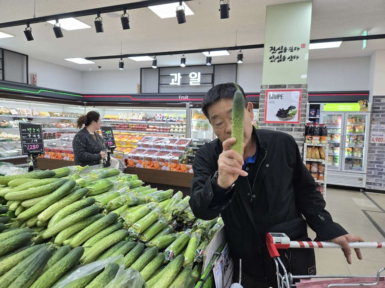 사본 -j_h42Ud018svc1b2p27elrzem4_s9oqpo.jpg