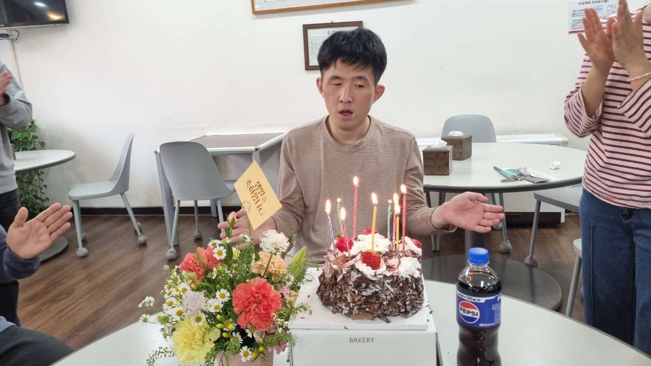 사본 -c_40jUd018svc175u92s8adig2_veaao1.jpg