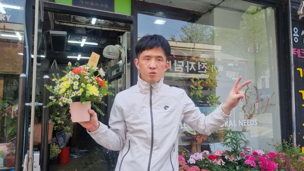 사본 -b_c0jUd018svc1l0y4mt6rpj2t_veaao1.jpg
