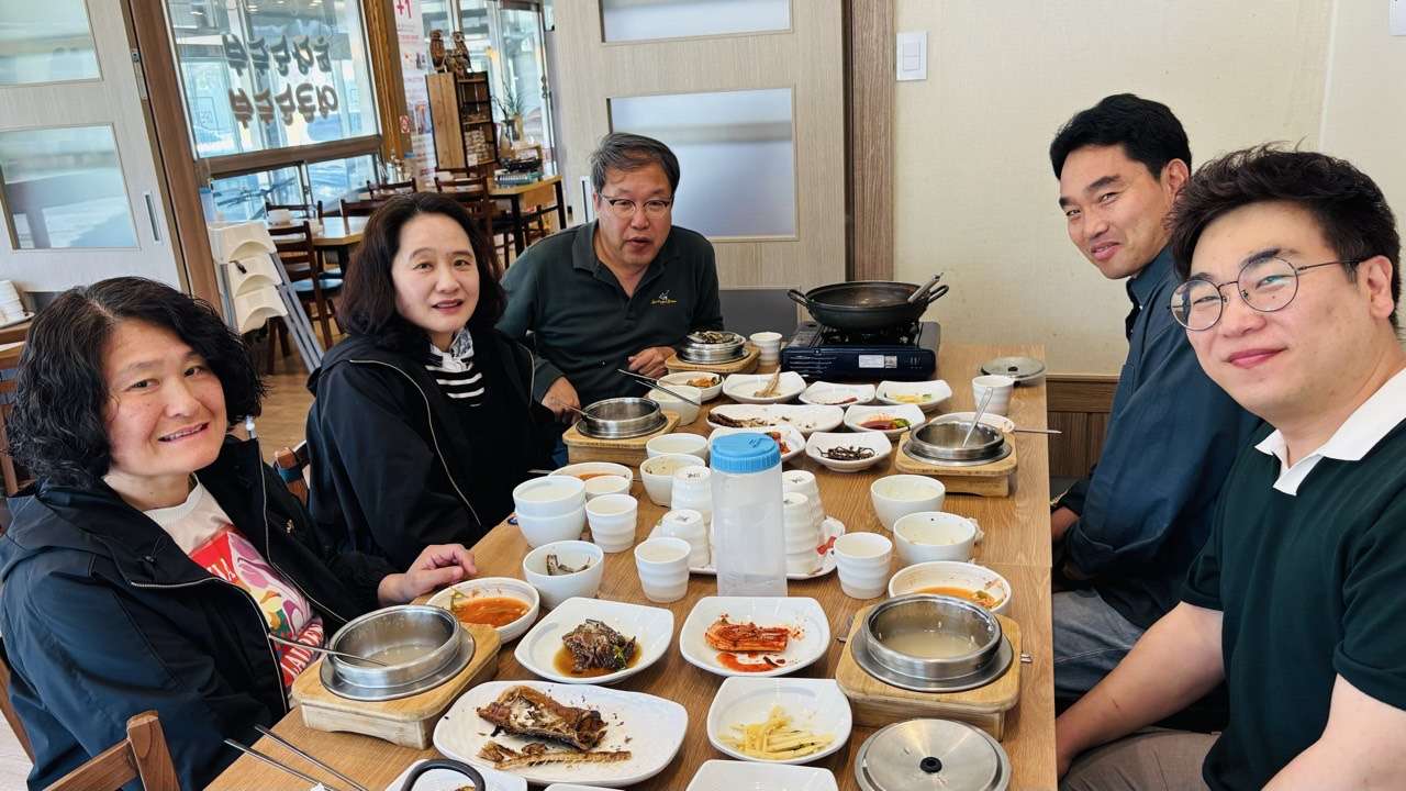 사본 -e_g0jUd018svcz49skbz640wo_uhyeyv.jpg