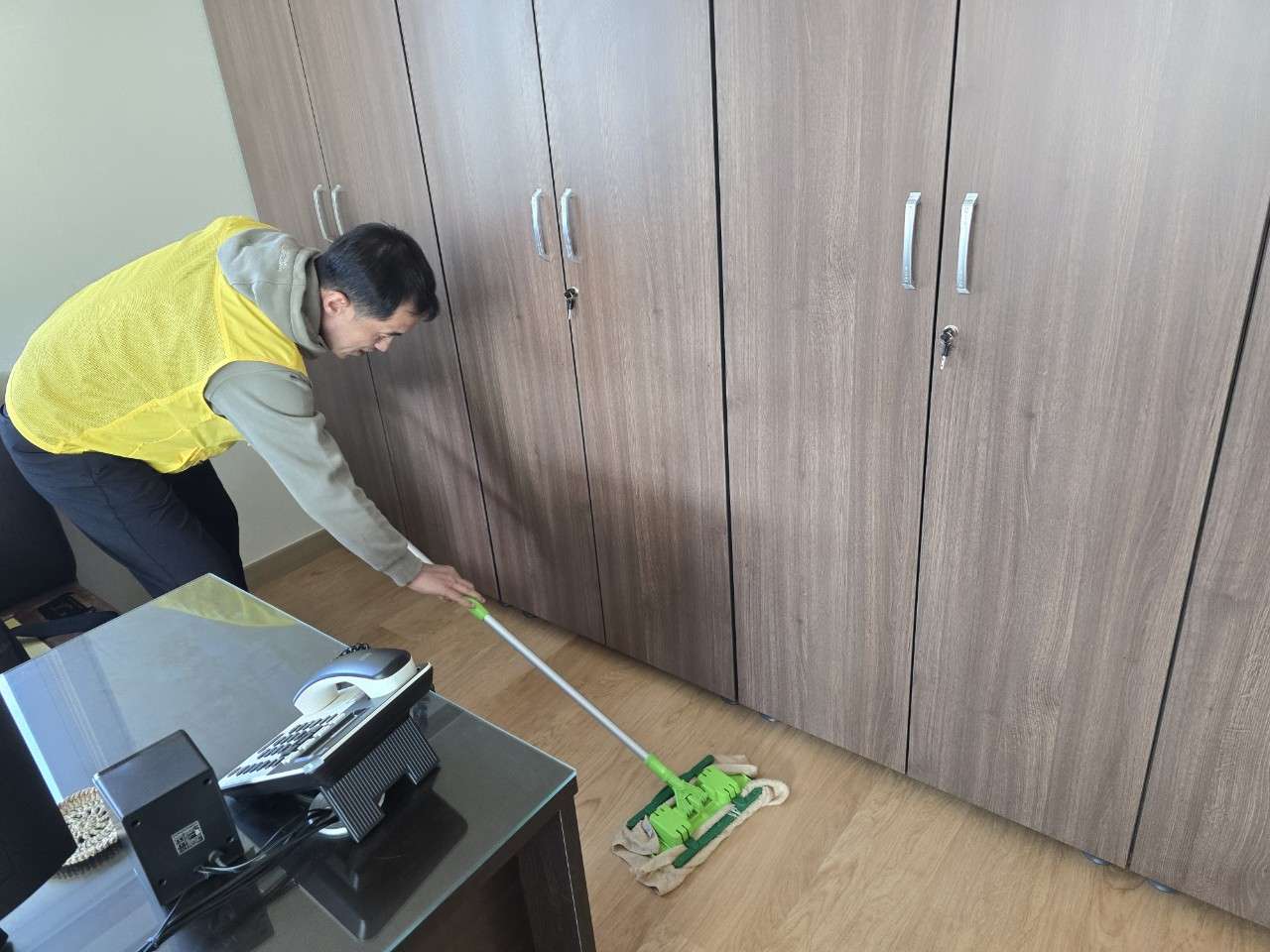 사본 -b_79eUd018svc1v5a41ho14786_wr1c4b.jpg