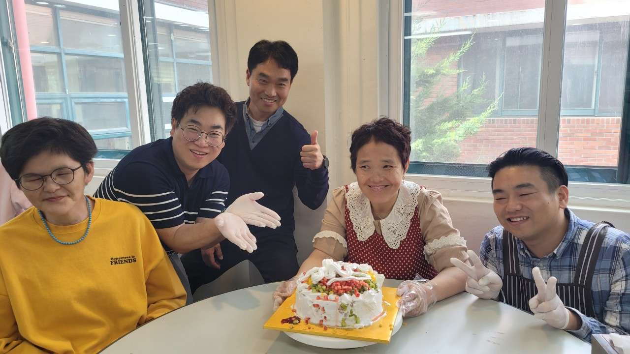 사본 -5_7gfUd018svc1ll6ttnsozwh4_vd3dgs.jpg