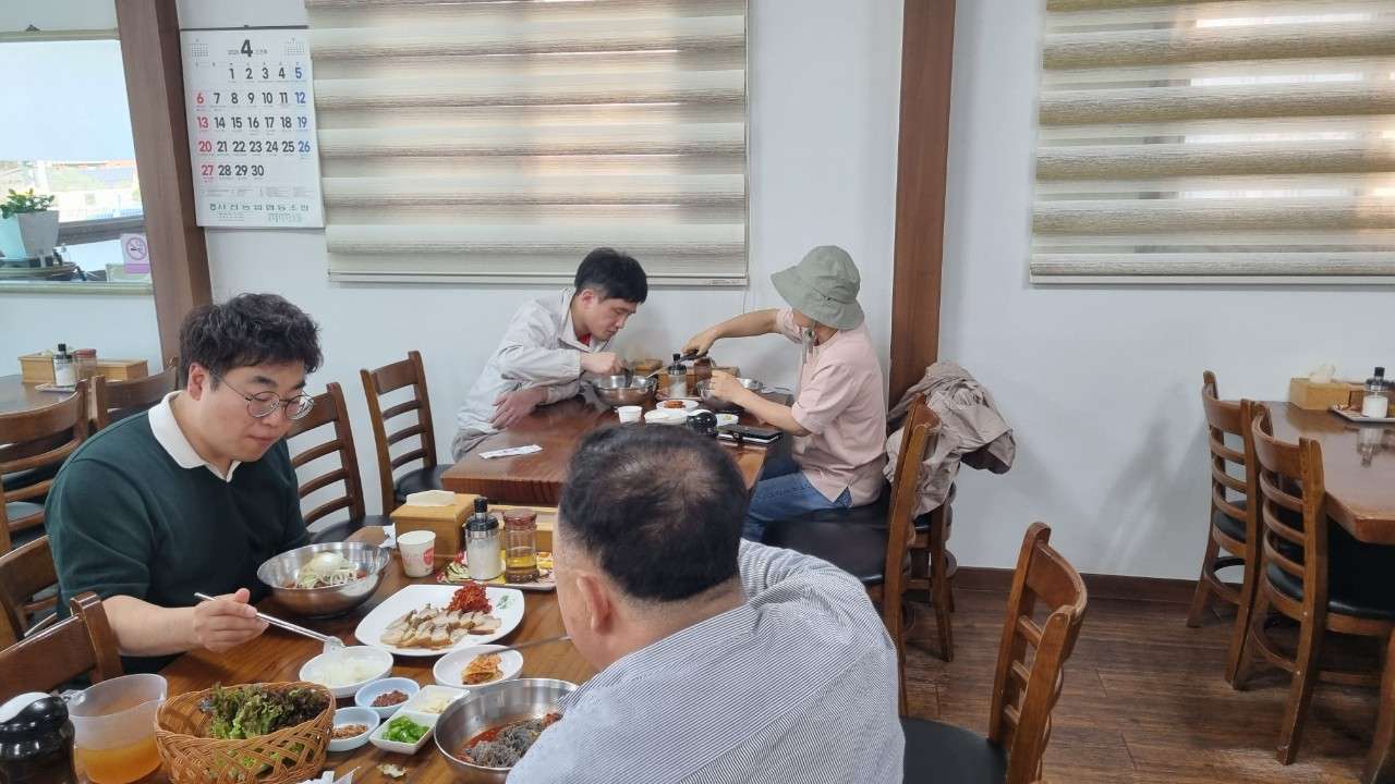 사본 -a_i15Ud018svc1sy538hpwfkik_veaao1.jpg