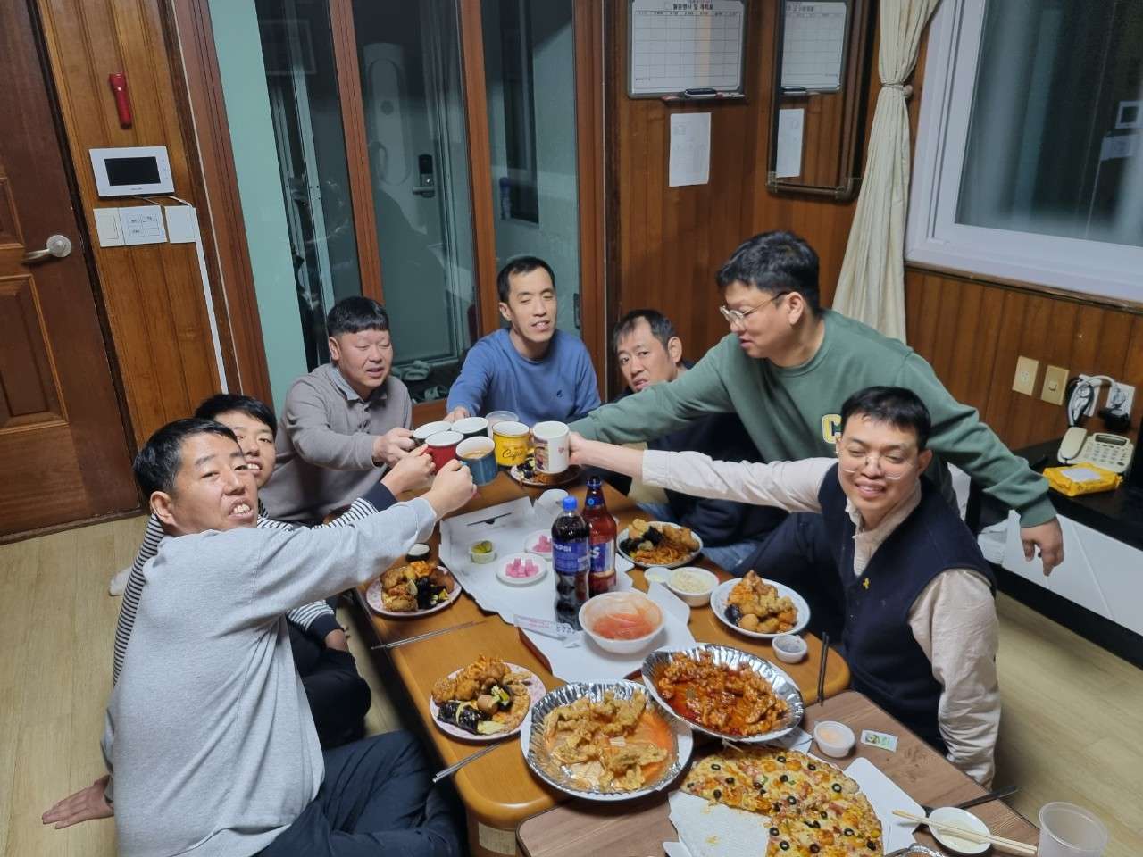 사본 -i_ebcUd018svc1r0u09zd0g7nb_dpc6gl.jpg