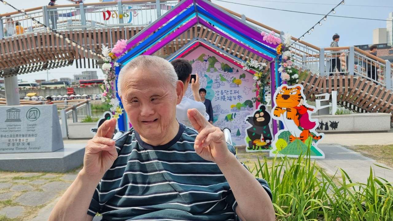 사본 -j_hcjUd018svc1v49pp4jmrr1v_veaao1.jpg