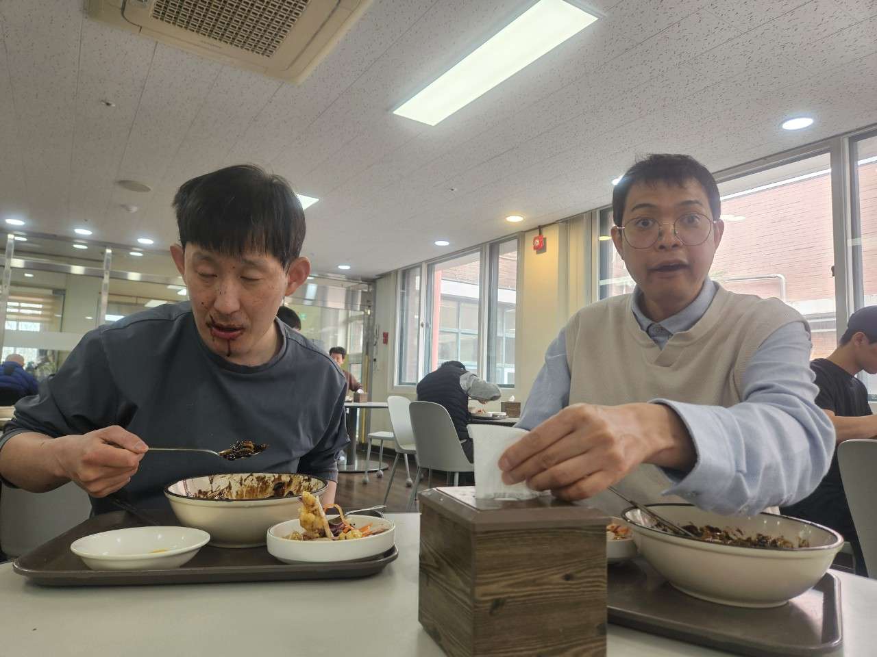 사본 -h_1jaUd018svc15h6mhqelld1q_2ejiji.jpg