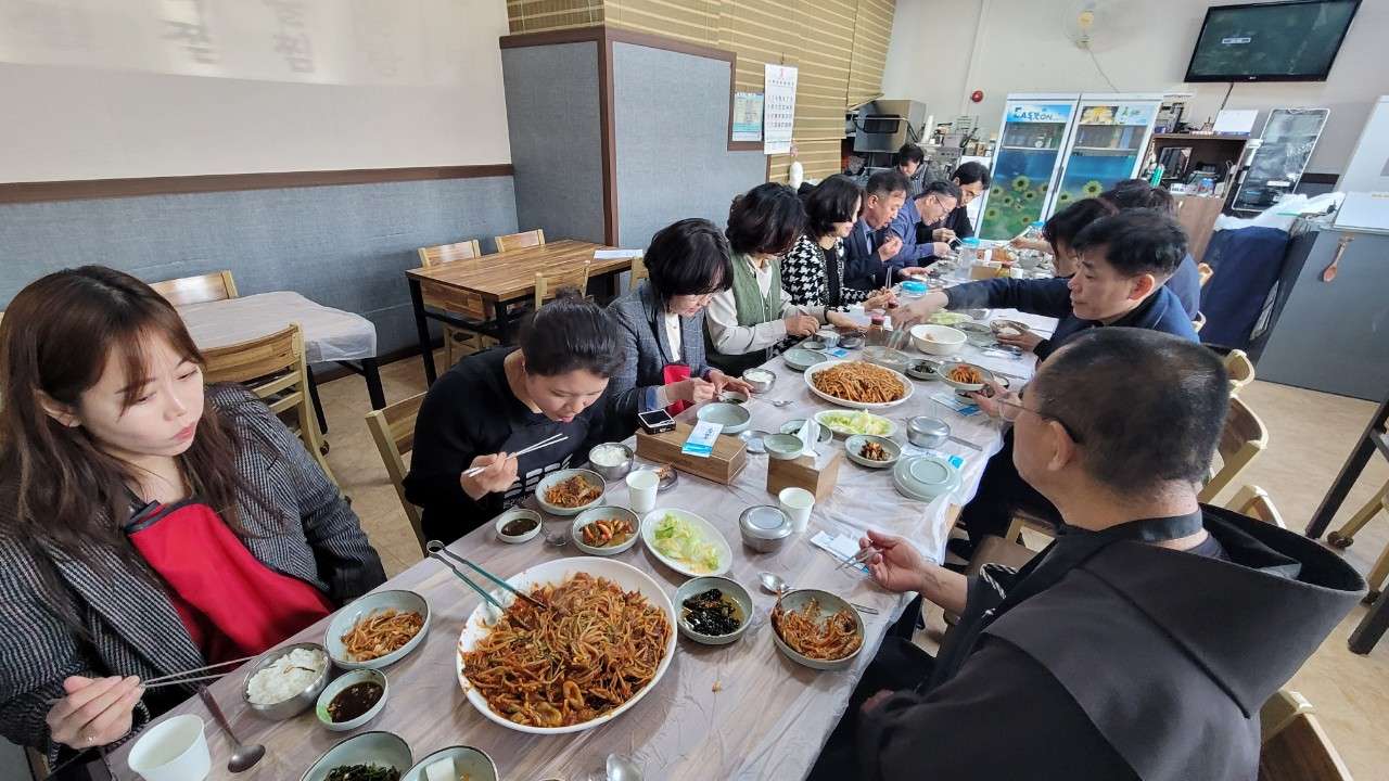 사본 -b_4hhUd018svcnxmchoe44w1m_vd3dgs.jpg