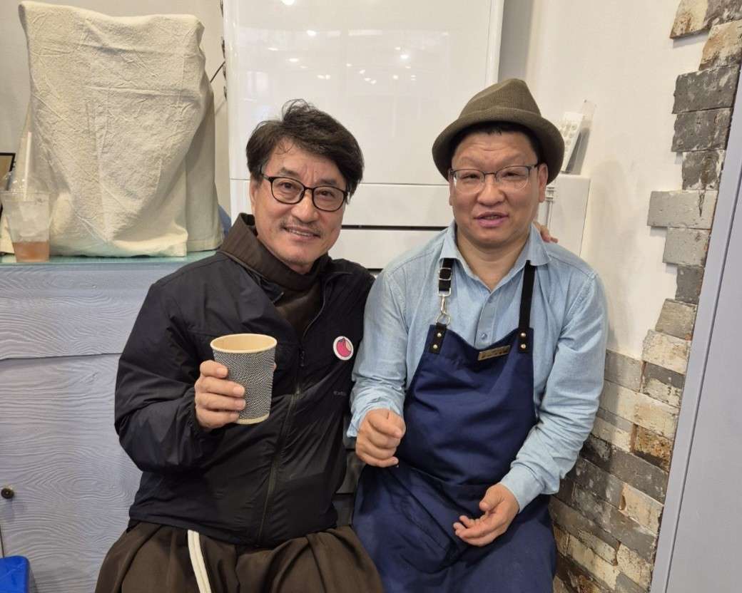 사본 -0_55aUd018svcngd53u13j3gv_tiah4y.jpg