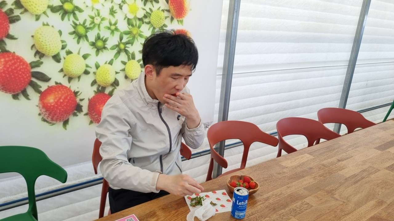 사본 -a_49jUd018svc1k6b8h1w7kc6z_g3uye5.jpg