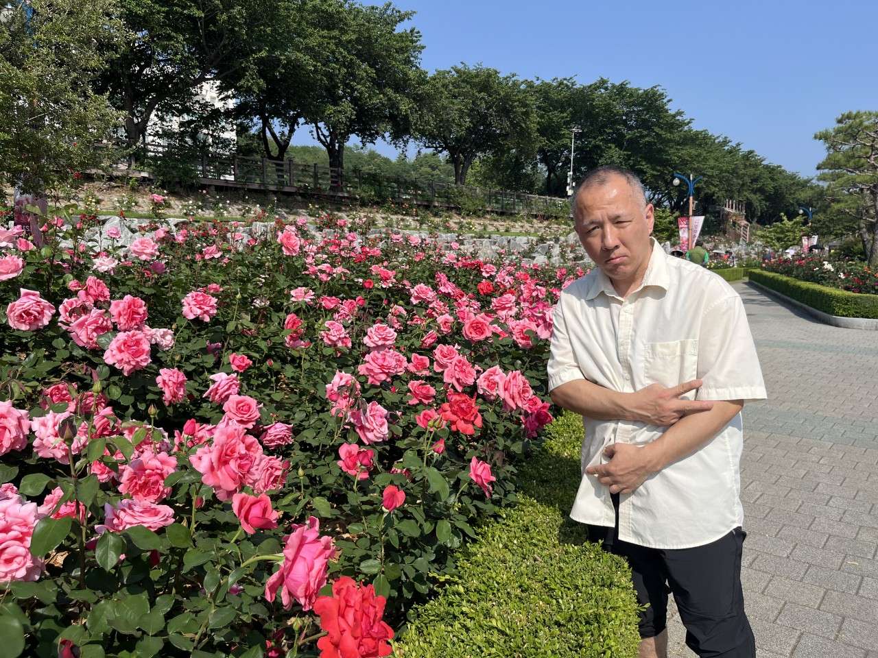사본 -g_38hUd018svc1286g1zrbgbtg_wr1c4b.jpg