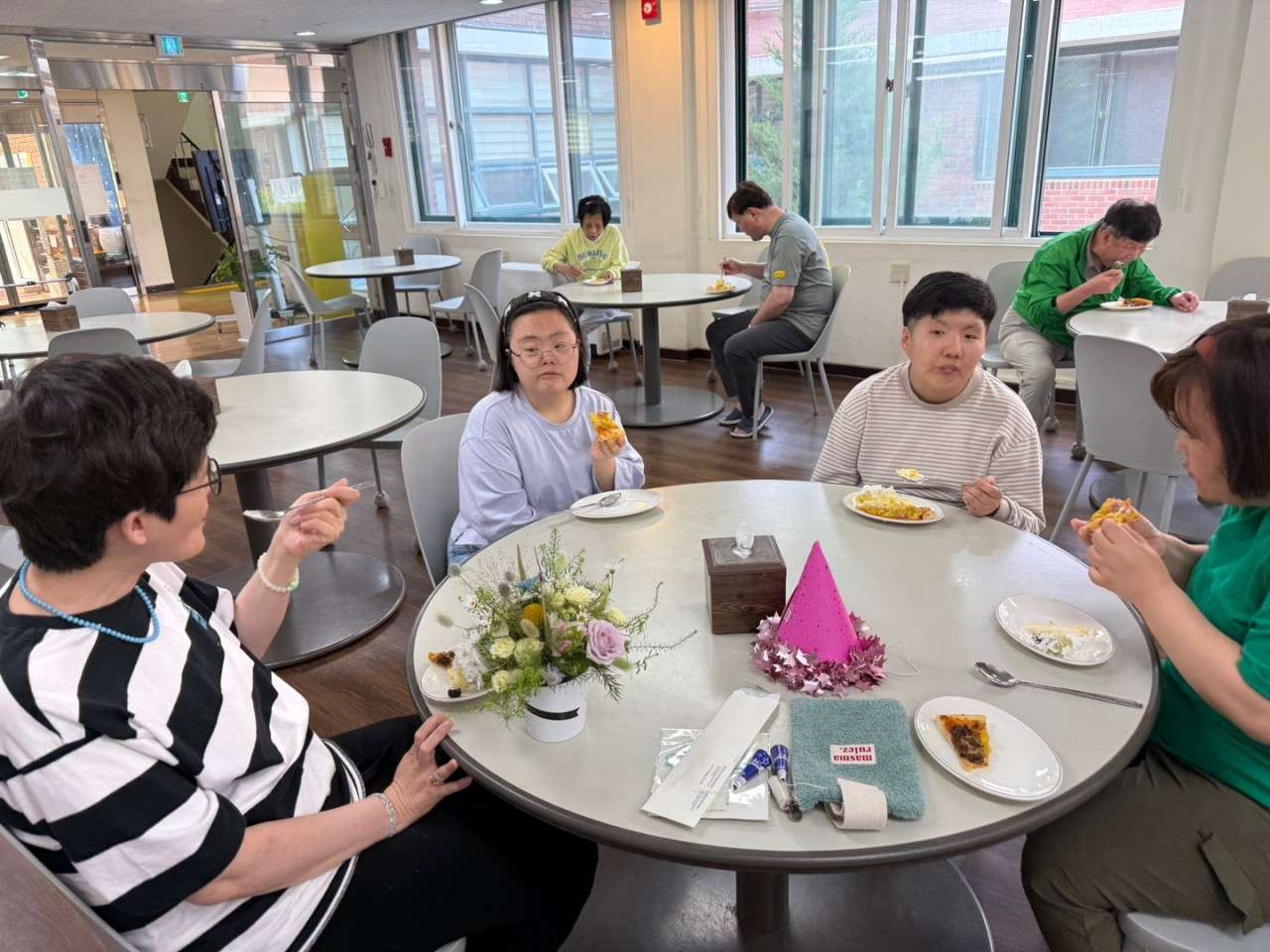사본 -c_5e7Ud018svc1tmtz99h0z3r4_g4zpwy.jpg