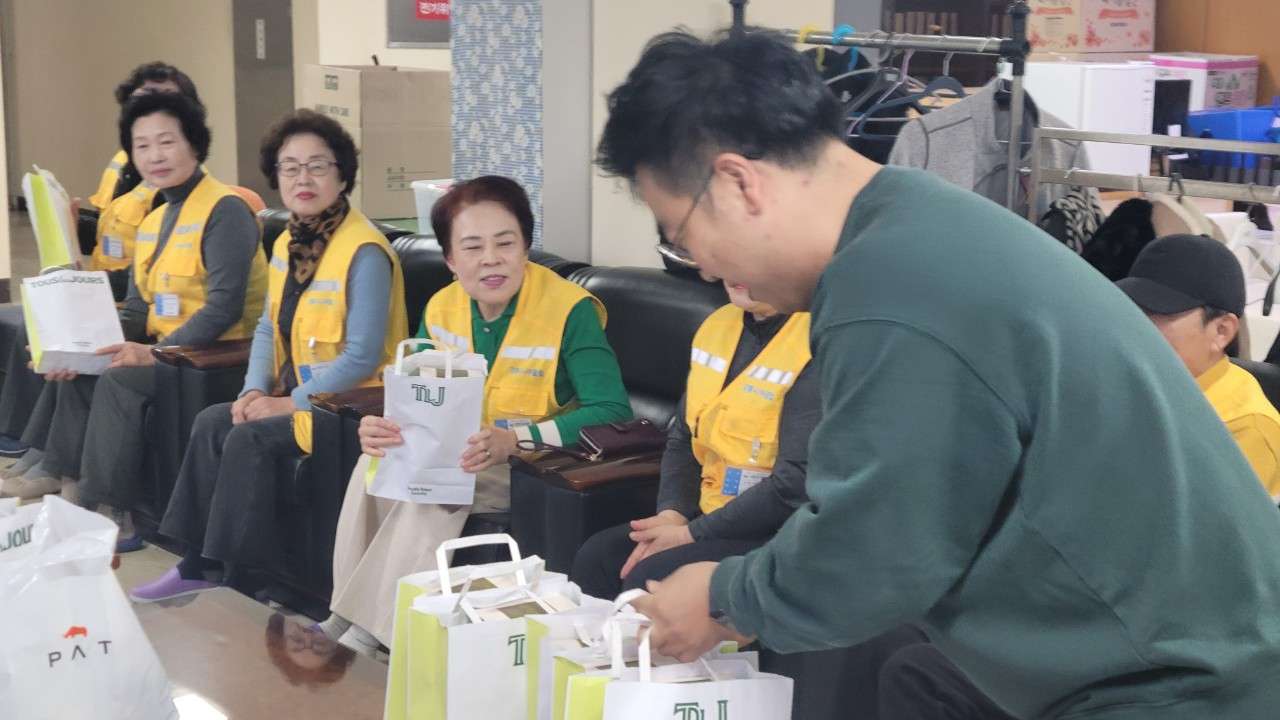 사본 -c_2g9Ud018svc6xhqcmx5ne1z_vd3dgs.jpg