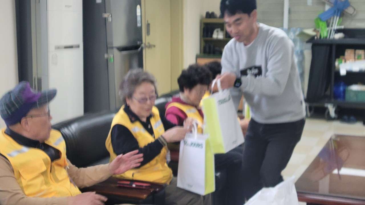 사본 -c_5g9Ud018svc5o4oxnpn4zue_vd3dgs.jpg