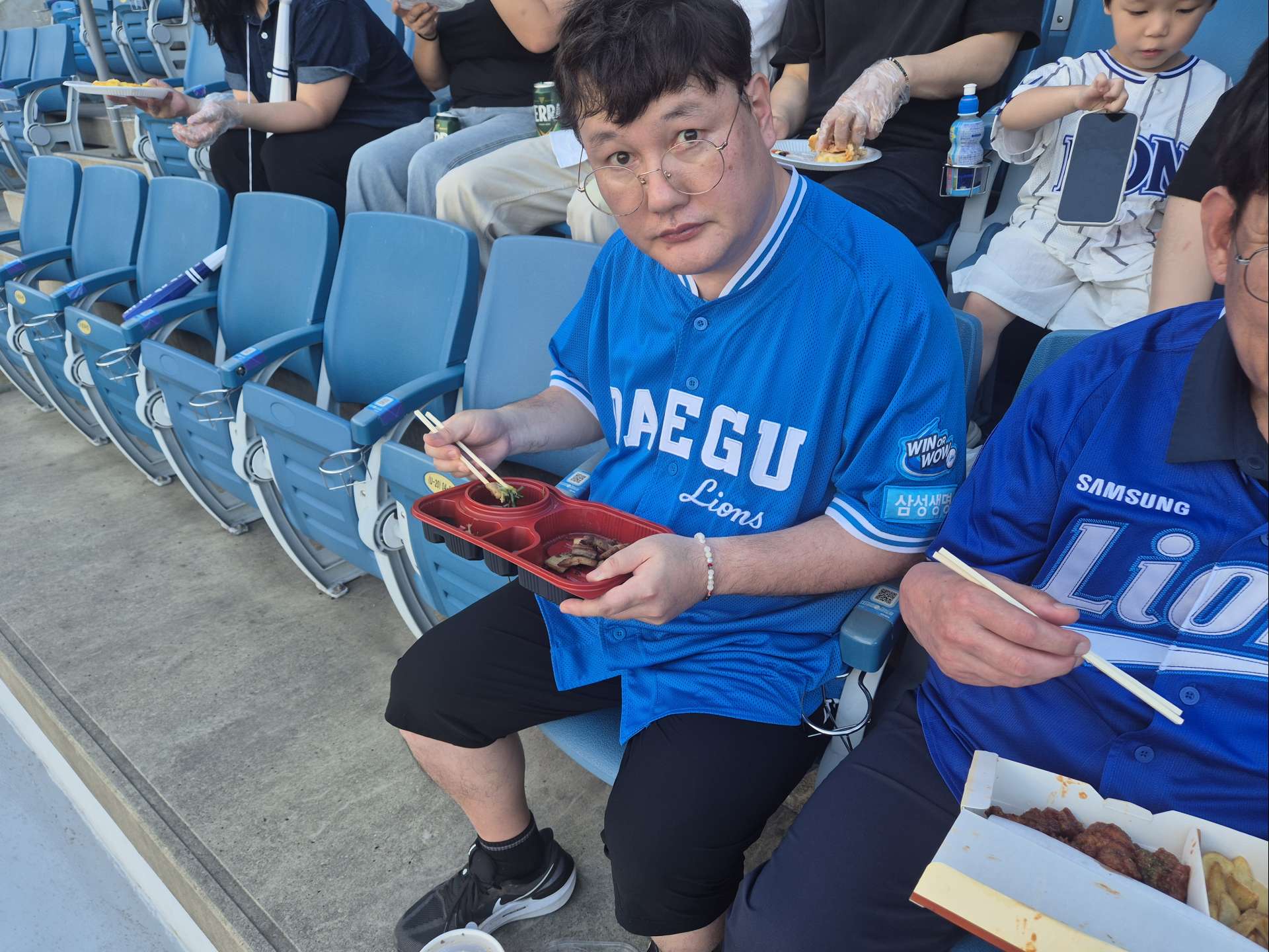 사본 -7_0aeUd018svcv5jptyuehc82_y2w8y.jpg
