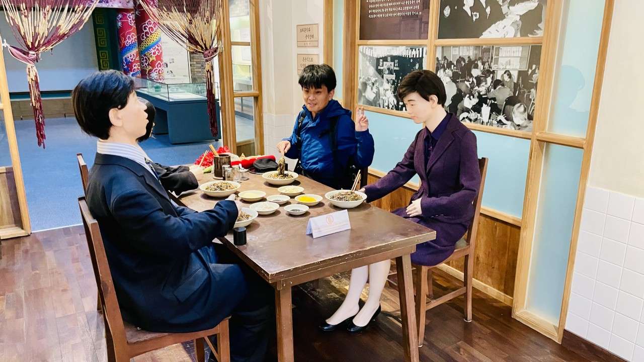 사본 -f_b03Ud018svc19tsaensqzrtr_g3uye5.jpg