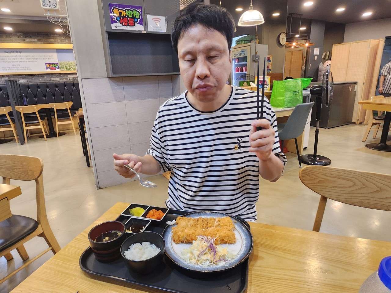 사본 -a_cb1Ud018svc1frhlbiy5b56z_ioqq1s.jpg