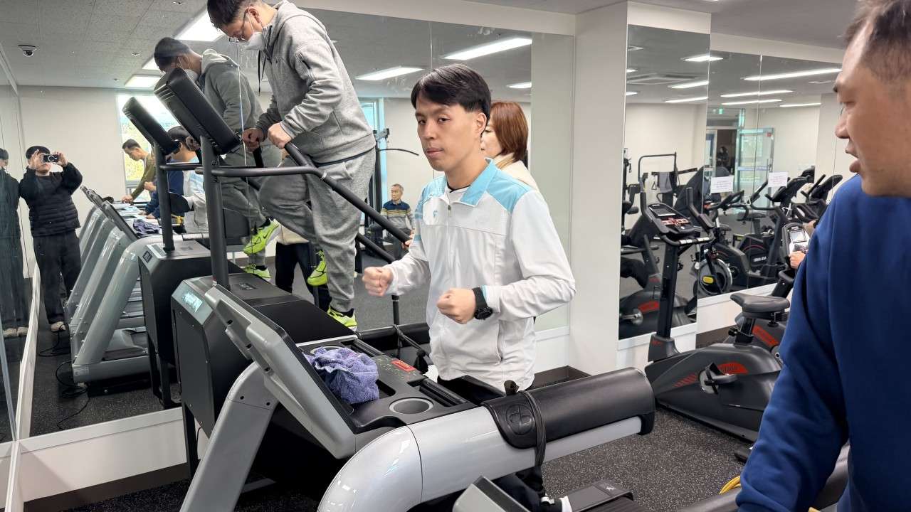 사본 -b_fa2Ud018svcmp5hrk3gob07_g3uye5.jpg